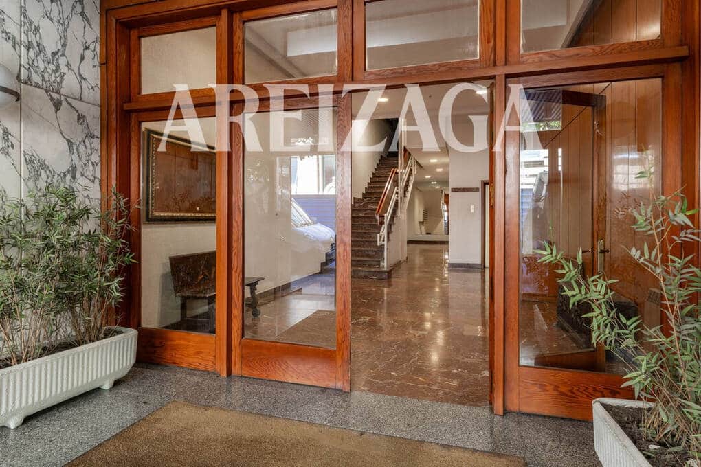 4 soverom Leilighet til salgs i Donostia-San Sebastian - € 1 195 000 (Ref: 9944850)