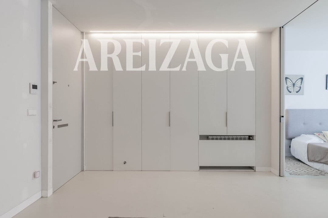 Piso de 1 habitación en Donostia-San Sebastián en venta - 575.000 € (Ref: 9953580)