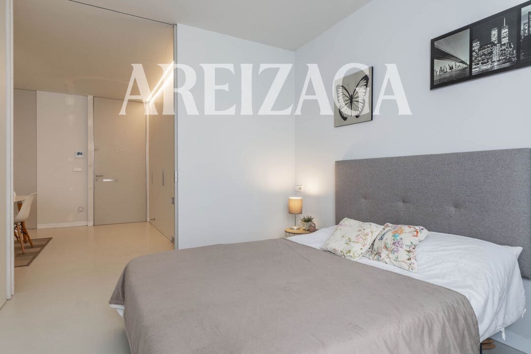 Piso de 1 habitación en Donostia-San Sebastián en venta - 575.000 € (Ref: 9953580)