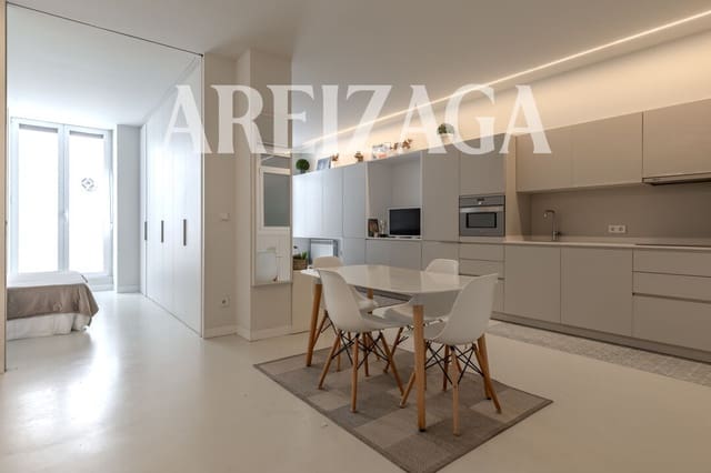 Piso de 1 habitación en Donostia-San Sebastián en venta - 575.000 € (Ref: 9953580)