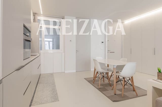 Piso de 1 habitación en Donostia-San Sebastián en venta - 575.000 € (Ref: 9953580)