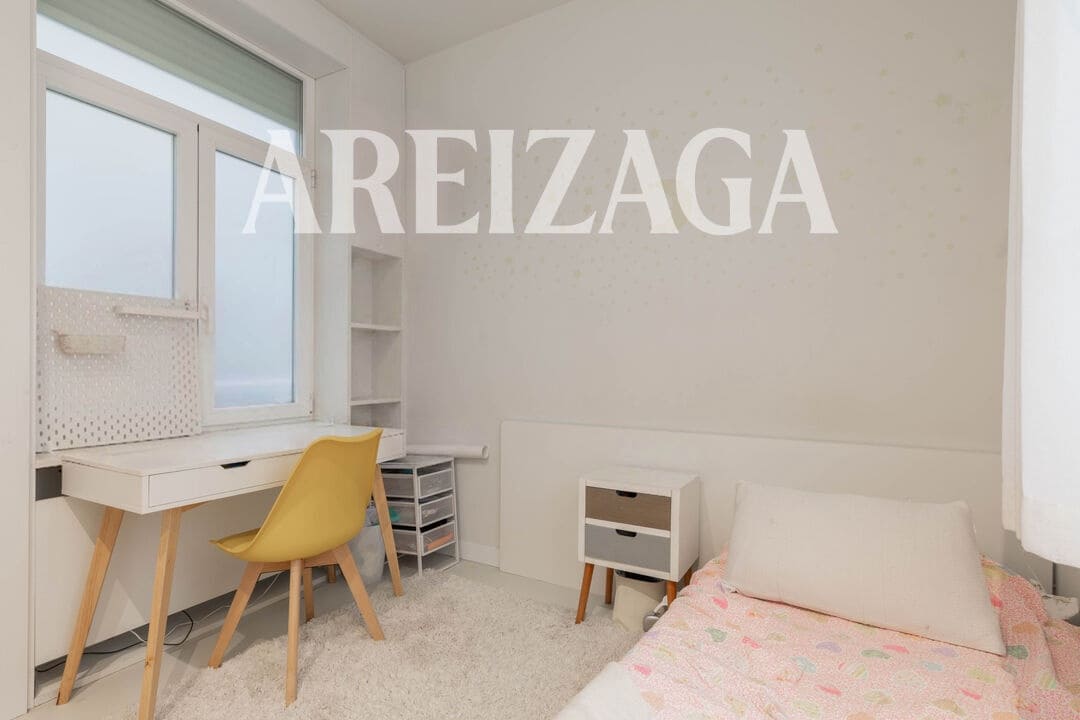 Piso de 2 habitaciones en Donostia-San Sebastián en venta - 1.200.000 € (Ref: 9953581)