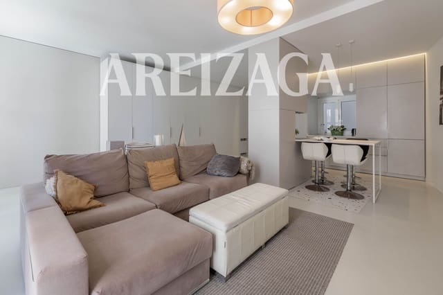 Piso de 2 habitaciones en Donostia-San Sebastián en venta - 1.200.000 € (Ref: 9953581)