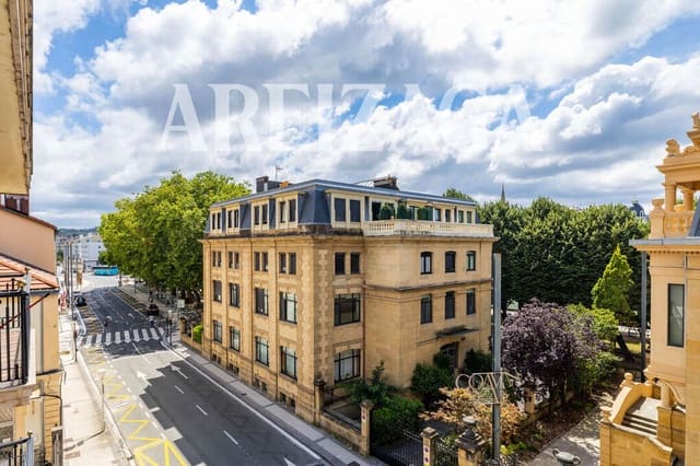 2 slaapkamer Flat te koop in Donostia-San Sebastián - € 780.000 (Ref: 9958907)