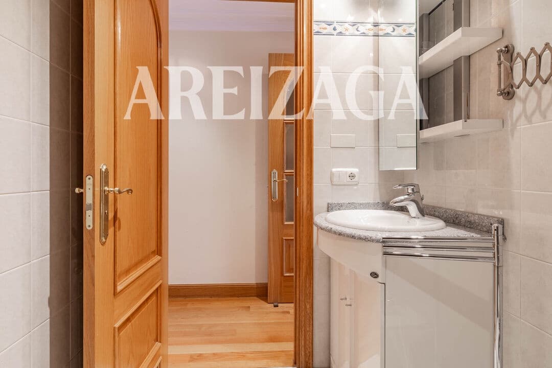 2 slaapkamer Flat te koop in Donostia-San Sebastian - € 780.000 (Ref: 9958907)