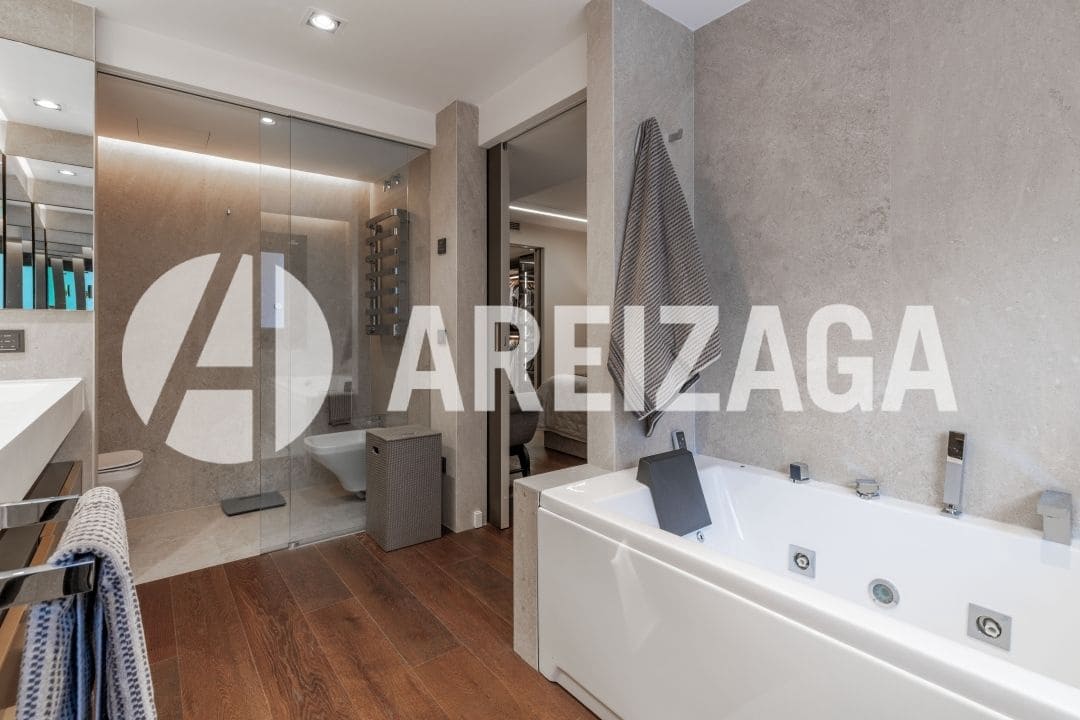 3 sypialnia Mieszkanie na sprzedaż w Donostia-San Sebastian - 3 600 000 € (Ref: 9961774)