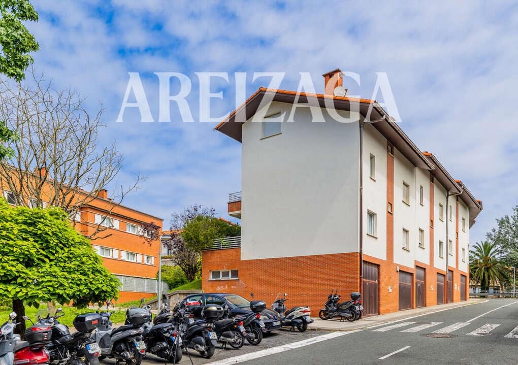 5 soverom Kjedet enebolig til salgs i Donostia-San Sebastian - € 995 000 (Ref: 9977976)