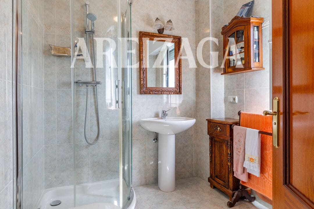 5 soverom Kjedet enebolig til salgs i Donostia-San Sebastian - € 995 000 (Ref: 9977976)