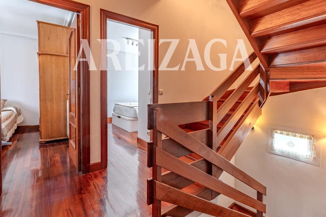 5 soverom Kjedet enebolig til salgs i Donostia-San Sebastian - € 995 000 (Ref: 9977976)