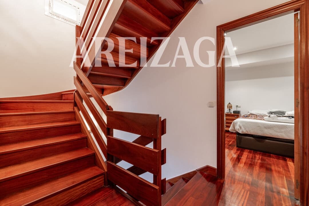 5 soverom Kjedet enebolig til salgs i Donostia-San Sebastian - € 995 000 (Ref: 9977976)