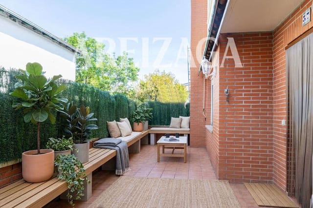 5 soverom Kjedet enebolig til salgs i Donostia-San Sebastián - € 995 000 (Ref: 9977976)
