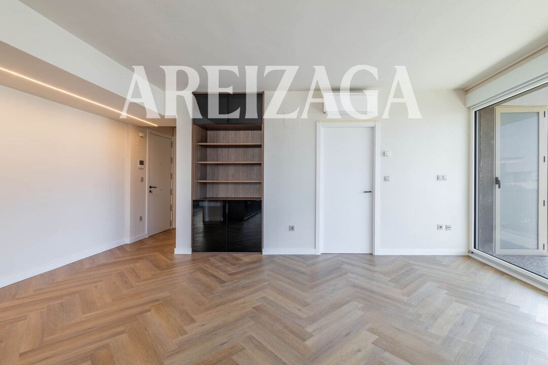 2 bedroom Flat for sale in Donostia-San Sebastian - € 1,450,000 (Ref: 9981556)