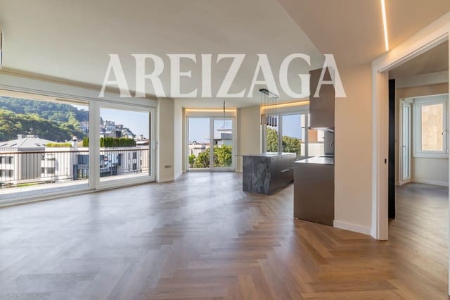 2 bedroom Flat for sale in Donostia-San Sebastián - € 1,450,000 (Ref: 9981556)