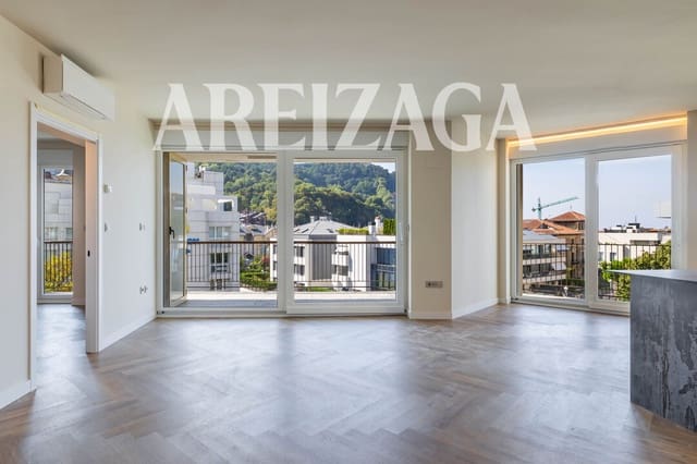 2 bedroom Flat for sale in Donostia-San Sebastián - € 1,450,000 (Ref: 9981556)