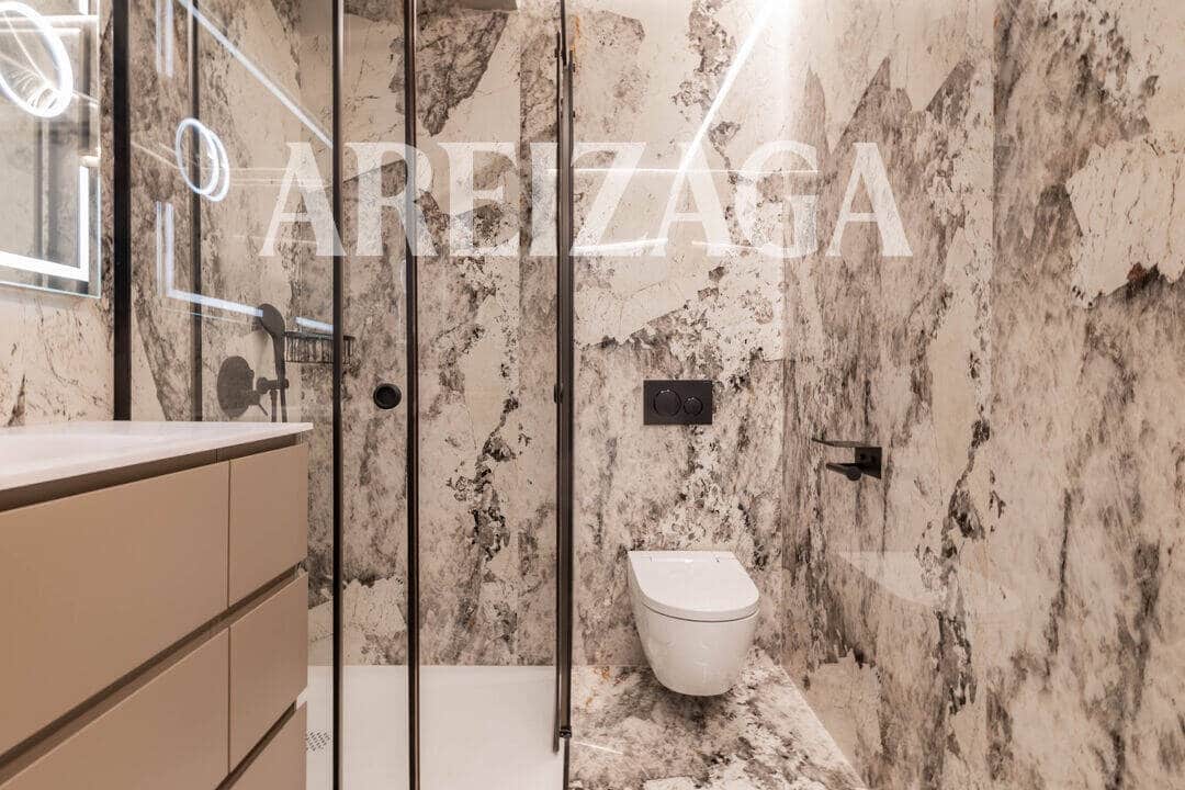 2 bedroom Flat for sale in Donostia-San Sebastian - € 1,450,000 (Ref: 9981556)