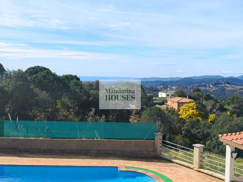4 quarto Moradia para venda em Vidreres com piscina garagem - 360 000 € (Ref: 10015211)
