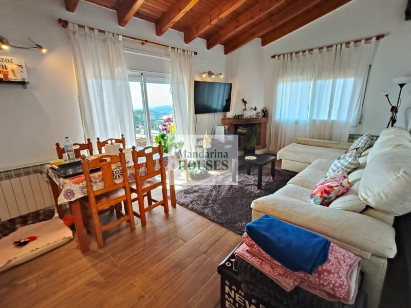 4 quarto Moradia para venda em Vidreres com piscina garagem - 360 000 € (Ref: 10015211)