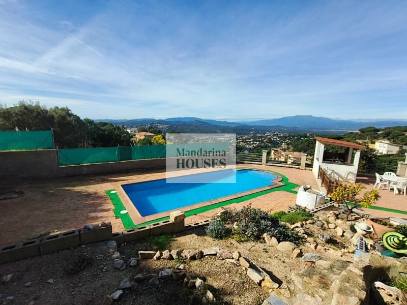 4 quarto Moradia para venda em Vidreres com piscina garagem - 360 000 € (Ref: 10015211)