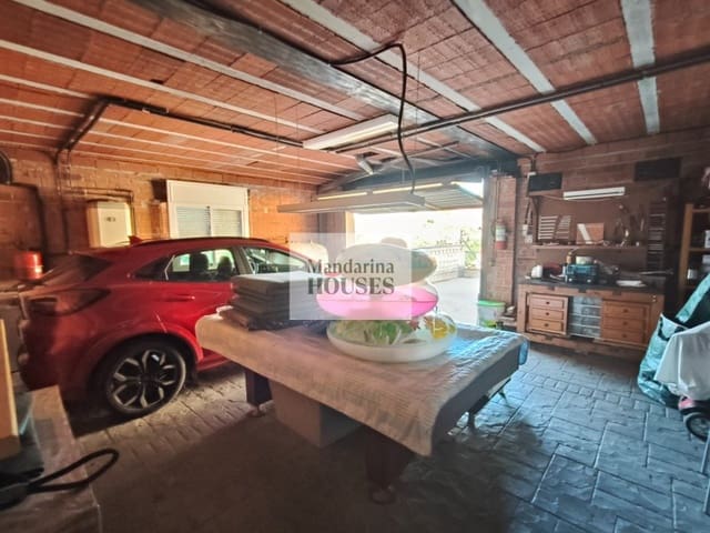4 quarto Moradia para venda em Aiguaviva Parc, Vidreres com piscina garagem - 360 000 € (Ref: 10015211)