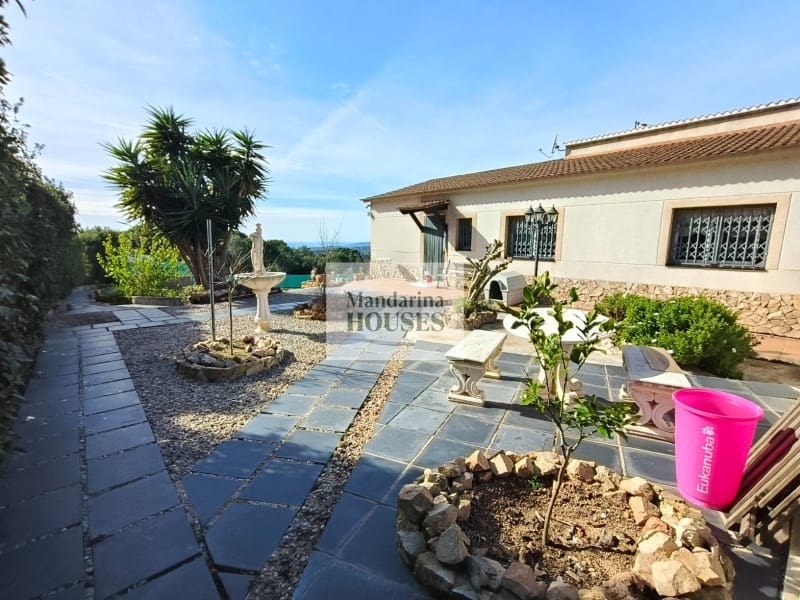 4 quarto Moradia para venda em Vidreres com piscina garagem - 360 000 € (Ref: 10015211)