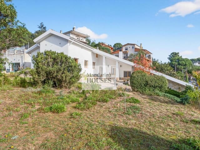 4 makuuhuone Huvila myytävänä paikassa Aiguaviva Parc, Vidreres mukana 
autotalli - 360 000 € (Ref: 10015212)