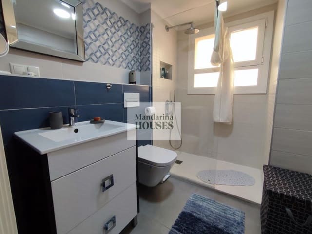 2 makuuhuone Huoneisto myytävänä paikassa Centre, Lloret de Mar - 227 000 € (Ref: 10025280)