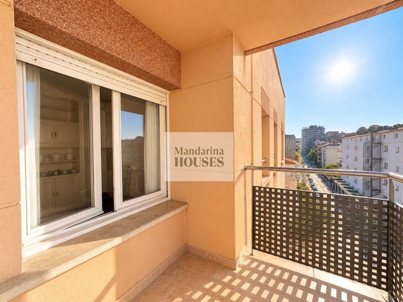 3 bedroom Apartment for sale in Lloret de Mar with garage - € 352,000 (Ref: 10109361)
