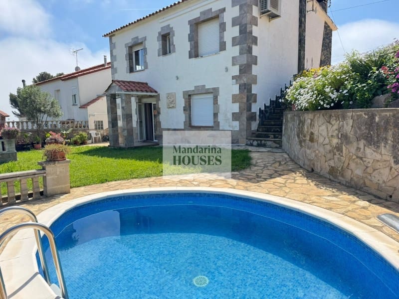 2 bedroom Villa for sale in Tossa de Mar with pool - € 350,000 (Ref: 10119025)