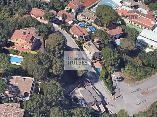 Terrain à Bâtir à vendre à Canyelles, Lloret de Mar - 130 000 € (Ref: 10119026)