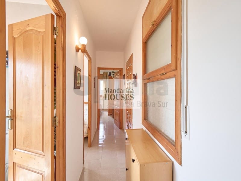 6 sovrum Villa till salu i Lloret de Mar med garage - 359 000 € (Ref: 10180402)