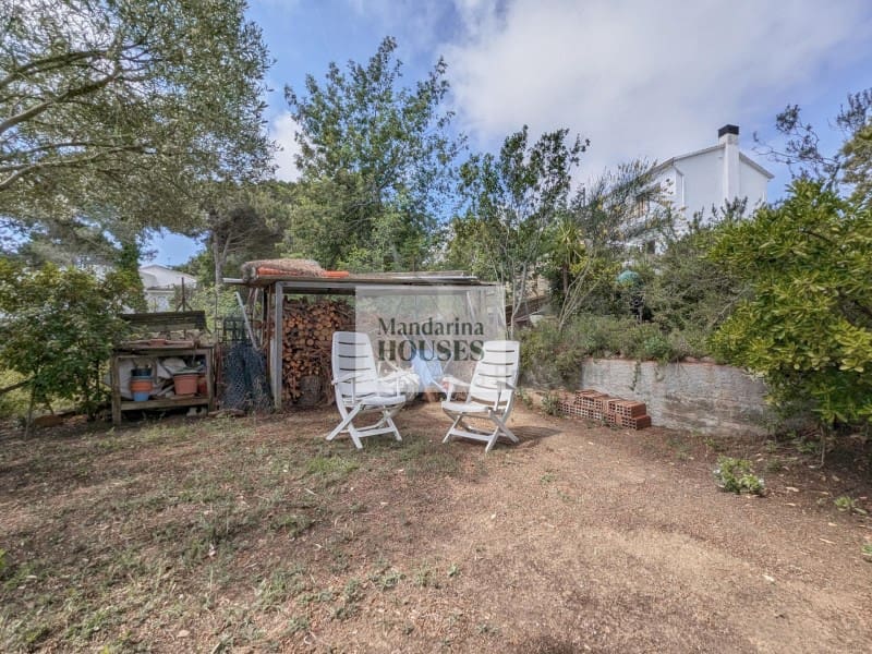 6 sovrum Villa till salu i Lloret de Mar med garage - 359 000 € (Ref: 10180402)
