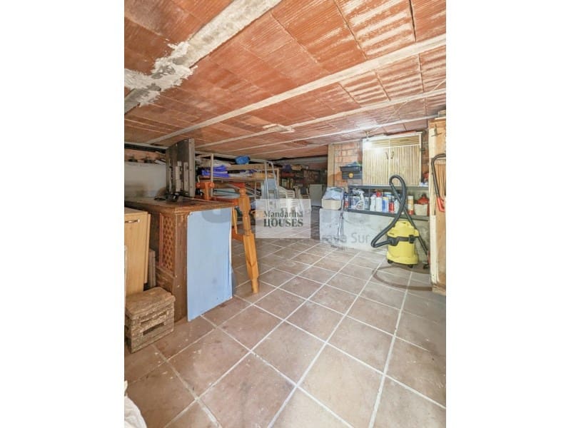 6 sovrum Villa till salu i Lloret de Mar med garage - 359 000 € (Ref: 10180402)