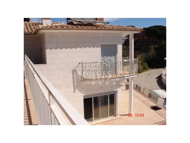 4 bedroom Villa for sale in Centre, Lloret de Mar - € 2,300,000 (Ref: 3419806)