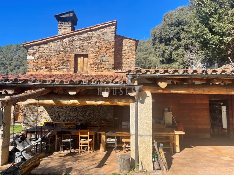 7 sovrum Finca/Hus på landet till salu i Sant Celoni med pool garage - 1 500 000 € (Ref: 3419841)