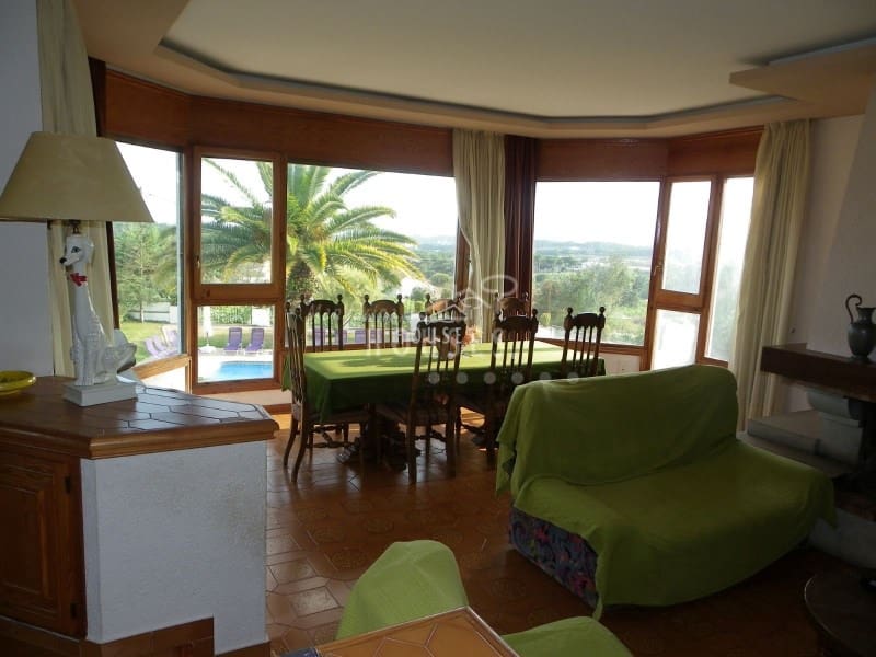 5 soveværelse Villa til salg i Blanes med swimmingpool garage - € 850.000 (Ref: 3419843)