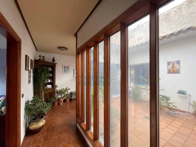 5 soveværelse Villa til salg i Blanes med swimmingpool garage - € 850.000 (Ref: 3419843)