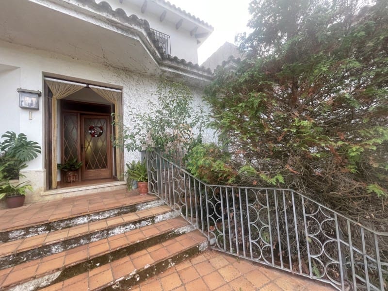 5 soveværelse Villa til salg i Blanes med swimmingpool garage - € 850.000 (Ref: 3419843)