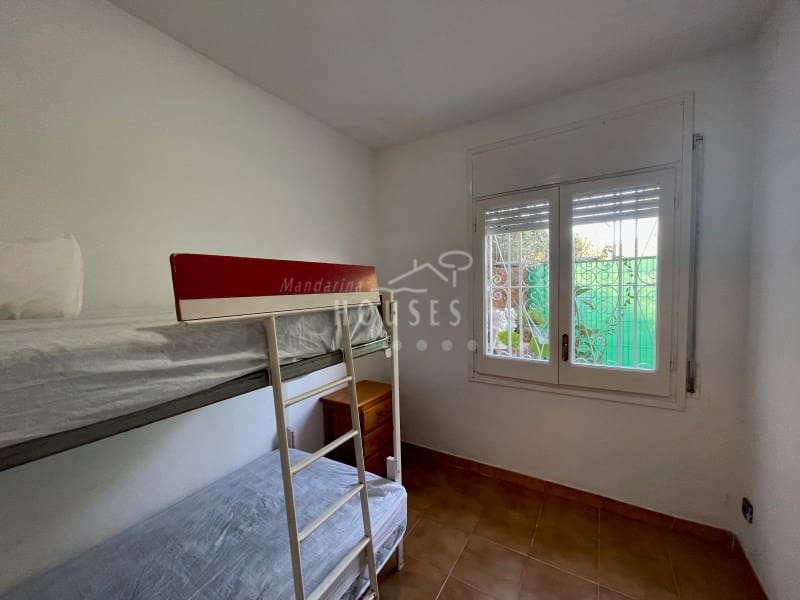 7 slaapkamer Villa te koop in Lloret de Mar met zwembad garage - € 490.000 (Ref: 3419860)