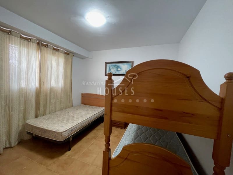 7 slaapkamer Villa te koop in Lloret de Mar met zwembad garage - € 490.000 (Ref: 3419860)