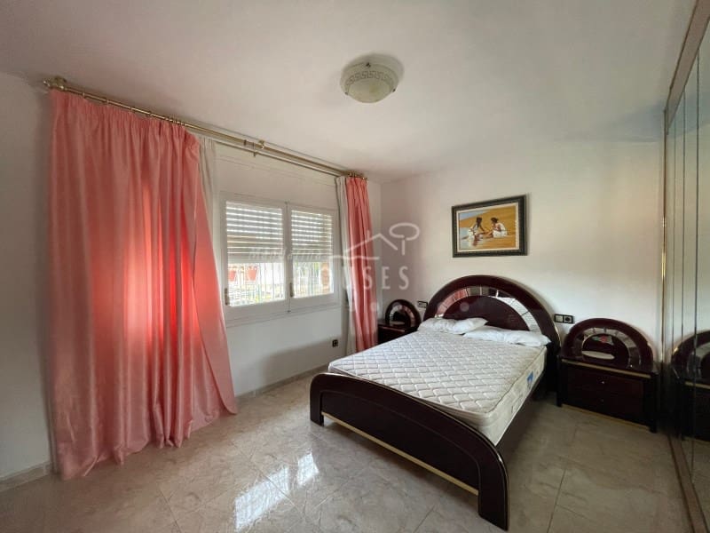 7 slaapkamer Villa te koop in Lloret de Mar met zwembad garage - € 490.000 (Ref: 3419860)