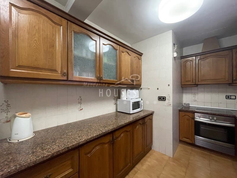 7 slaapkamer Villa te koop in Lloret de Mar met zwembad garage - € 490.000 (Ref: 3419860)