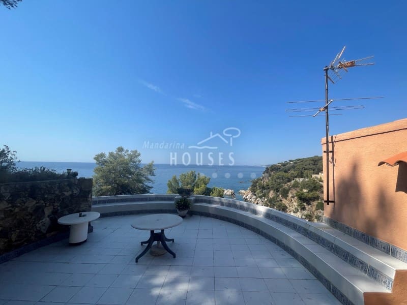 5 sovrum Villa till salu i Lloret de Mar med pool garage - 1 395 000 € (Ref: 3419865)