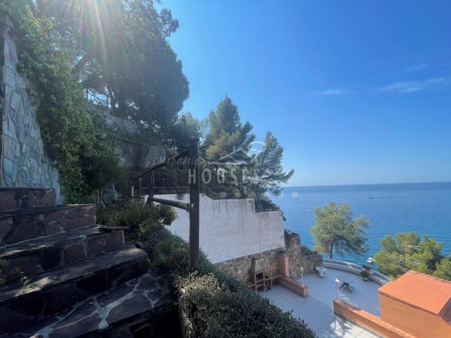 5 sovrum Villa till salu i Canyelles, Lloret de Mar med pool garage - 1 395 000 € (Ref: 3419865)
