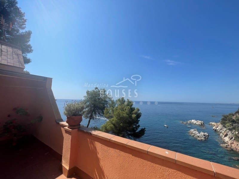 5 sovrum Villa till salu i Lloret de Mar med pool garage - 1 395 000 € (Ref: 3419865)