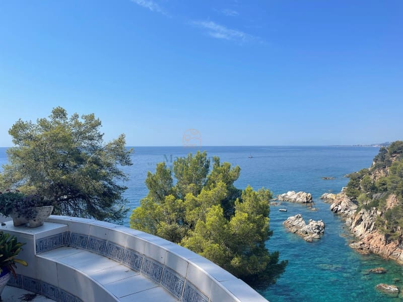 5 sovrum Villa till salu i Lloret de Mar med pool garage - 1 395 000 € (Ref: 3419865)