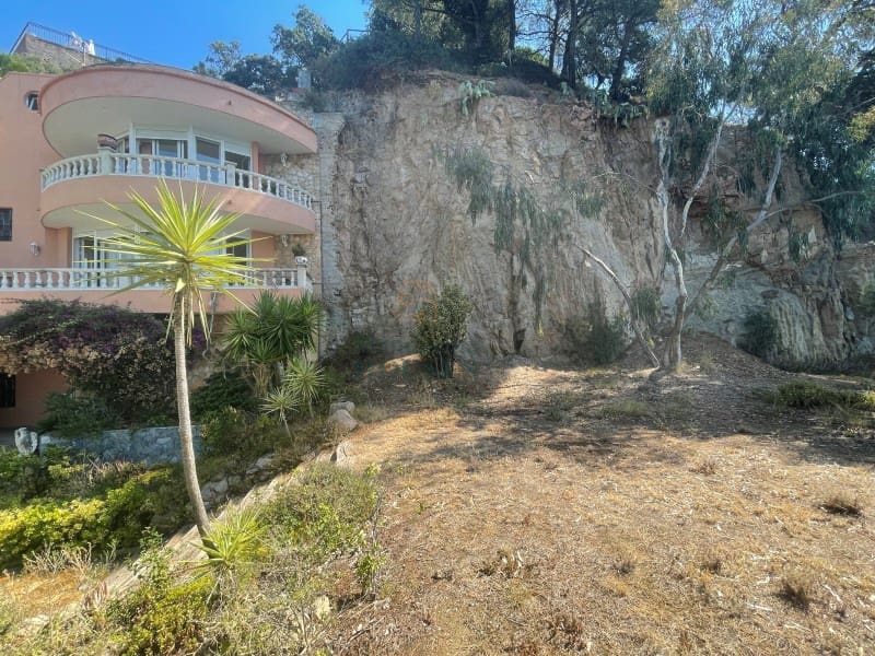 5 sovrum Villa till salu i Lloret de Mar med pool garage - 1 395 000 € (Ref: 3419865)
