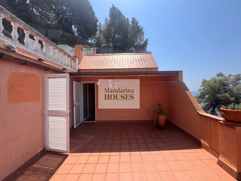 5 slaapkamer Villa te koop in Lloret de Mar met zwembad garage - € 1.395.000 (Ref: 3419865)