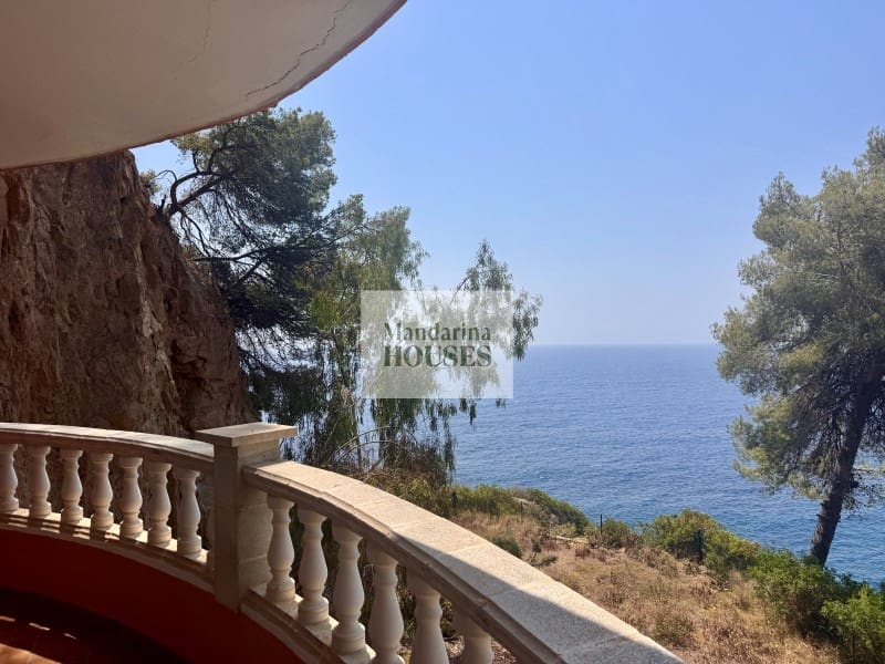 5 slaapkamer Villa te koop in Lloret de Mar met zwembad garage - € 1.395.000 (Ref: 3419865)