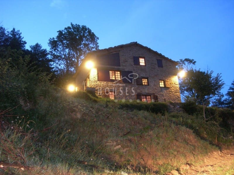 6 soveværelse Finca/Landehus til salg i Berga - € 910.000 (Ref: 3419875)