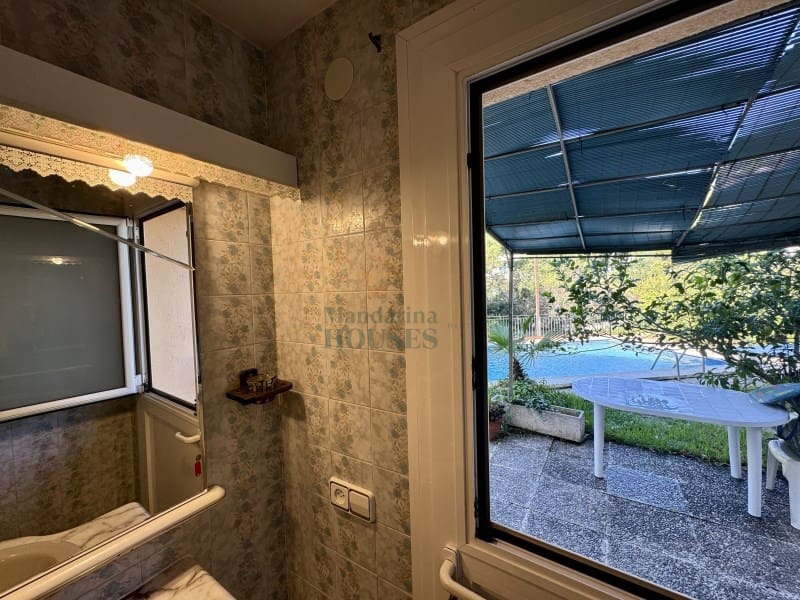 6 soveværelse Villa til salg i Lloret de Mar med swimmingpool garage - € 595.000 (Ref: 3419877)